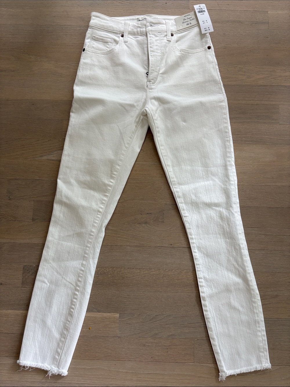 Abercrombie & Fitch Women's White Skinny Jeans